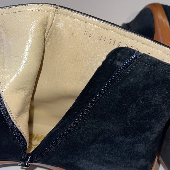 Vintage Ferragamo black suede kitten heel booties - Picture 9 of 10